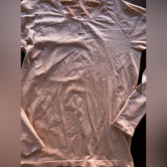 Lululemon Athletica Blush Long Sleeve Top size 12 - Picture 3 of 9